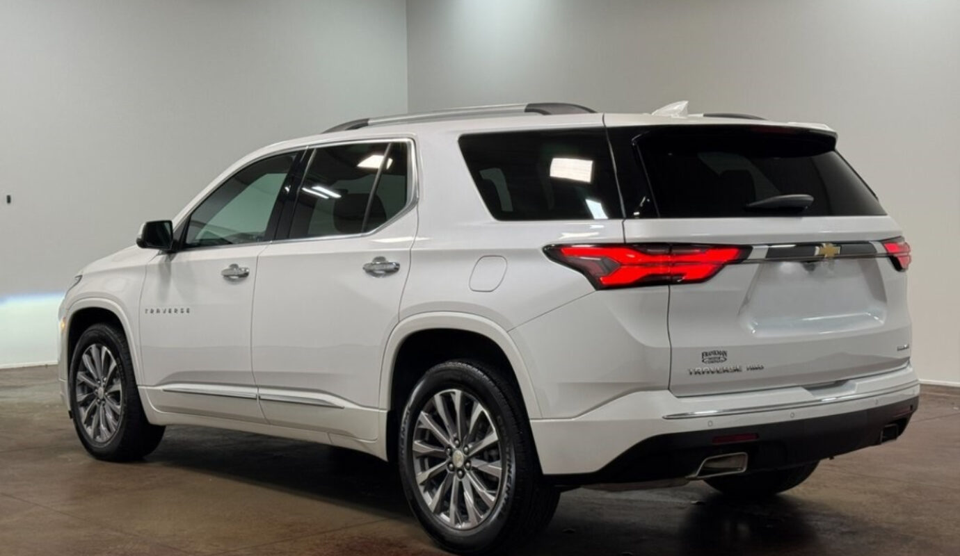 2023 Chevrolet Traverse Premier