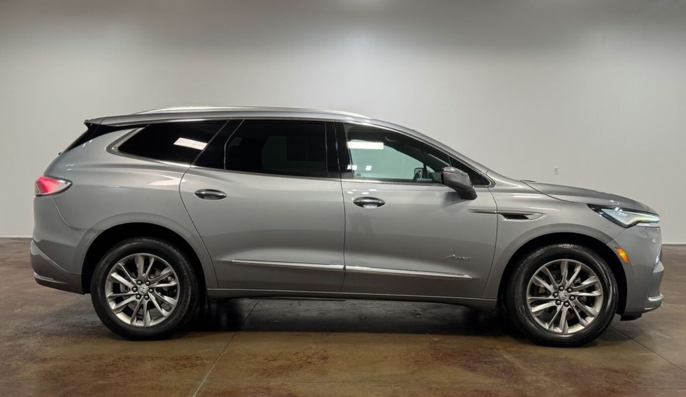 2023 Buick Enclave Avenir