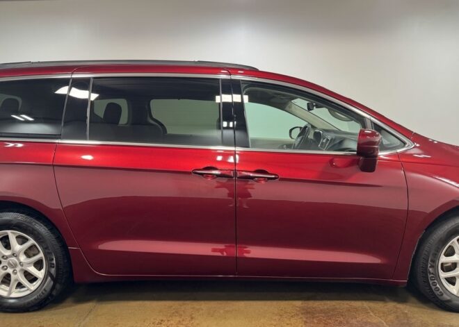 2020 Chrysler Pacifica Touring