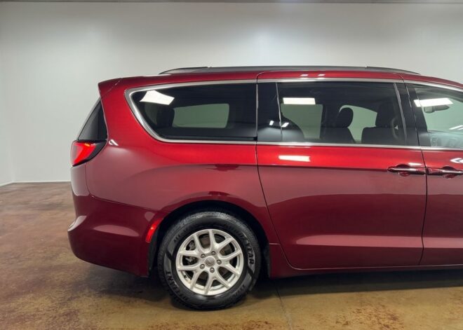 2020 Chrysler Pacifica Touring