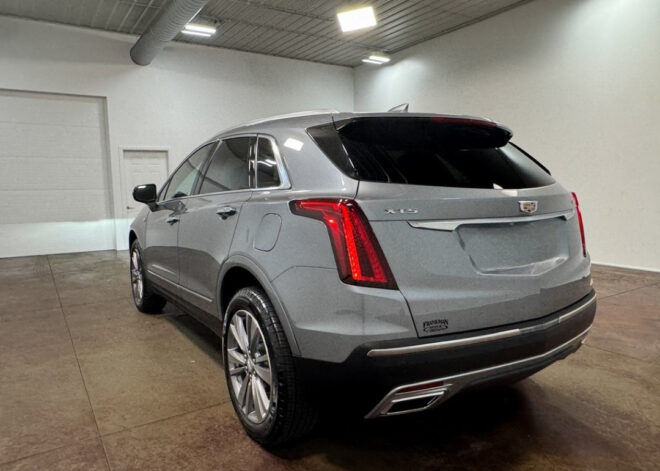 2025 Cadillac XT5 Premium Luxury