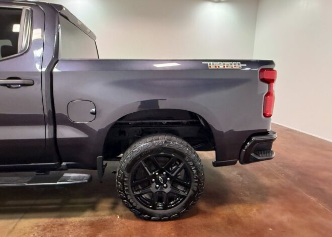 2020 Chevrolet Silverado 1500 Custom Trail Boss