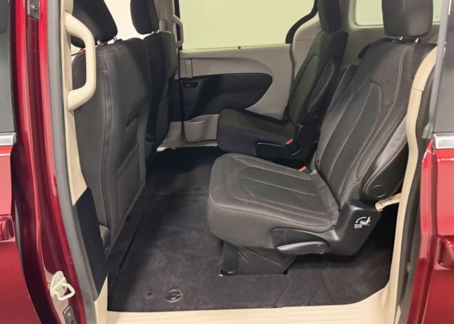 2020 Chrysler Pacifica Touring