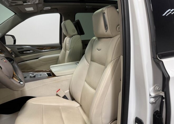 2021 Cadillac Escalade ESV Sport Platinum