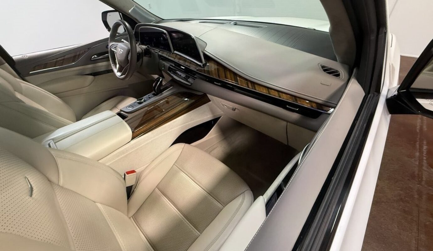 2021 Cadillac Escalade ESV Sport Platinum