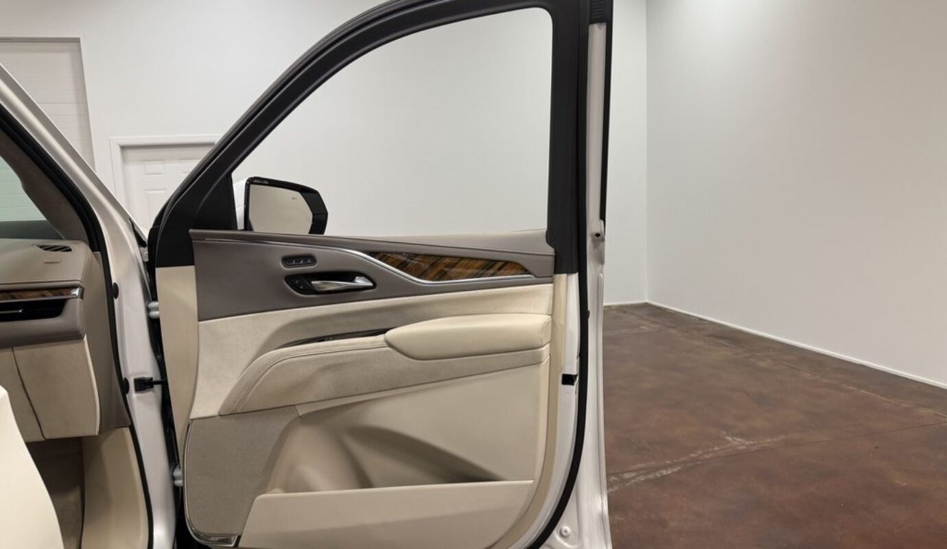 2021 Cadillac Escalade ESV Sport Platinum