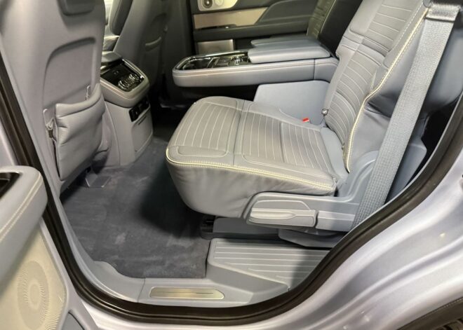 2020 Lincoln Navigator Black Label