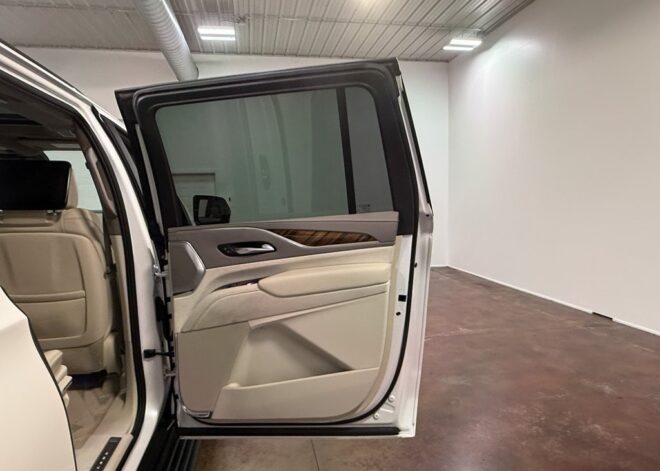 2021 Cadillac Escalade ESV Sport Platinum