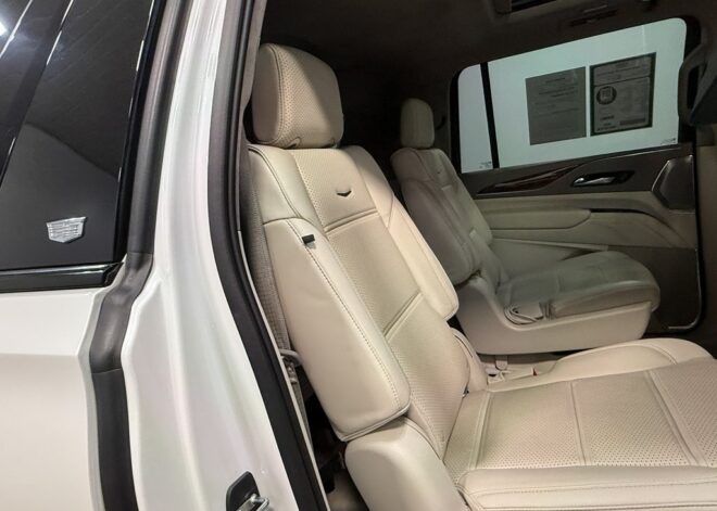 2021 Cadillac Escalade ESV Sport Platinum
