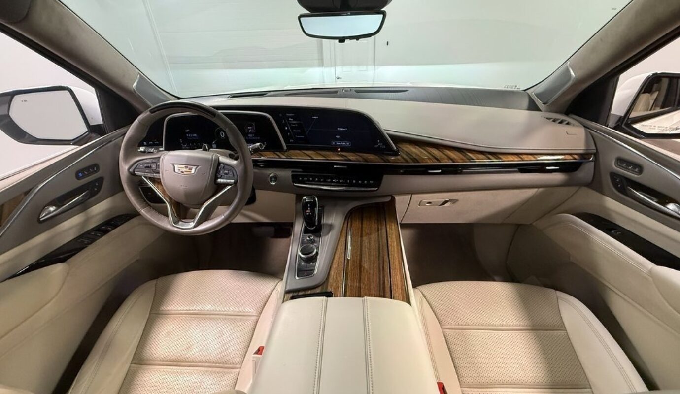 2021 Cadillac Escalade ESV Sport Platinum