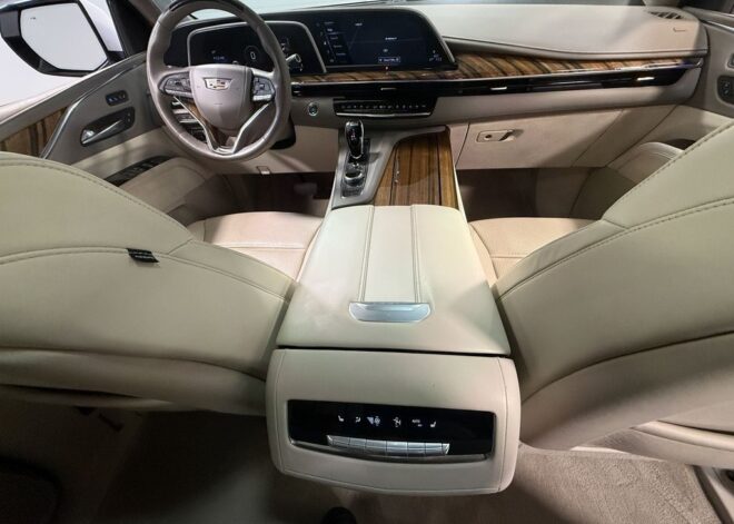 2021 Cadillac Escalade ESV Sport Platinum