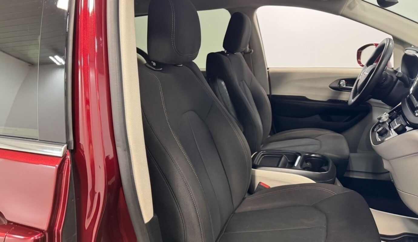 2020 Chrysler Pacifica Touring