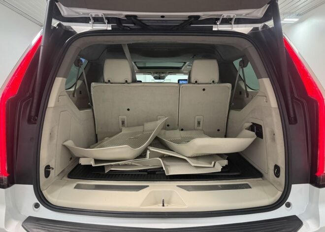 2021 Cadillac Escalade ESV Sport Platinum