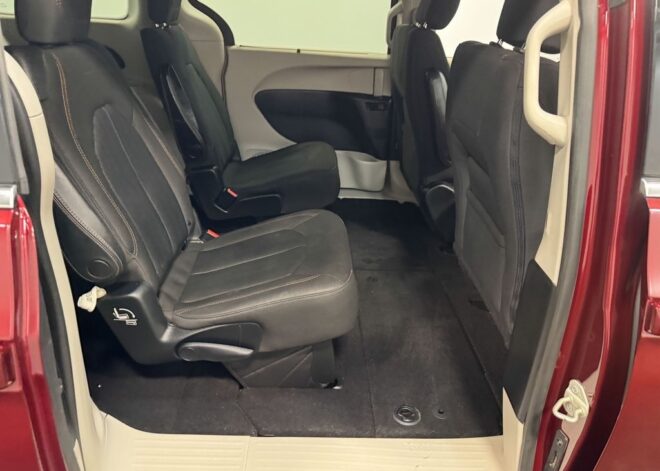 2020 Chrysler Pacifica Touring