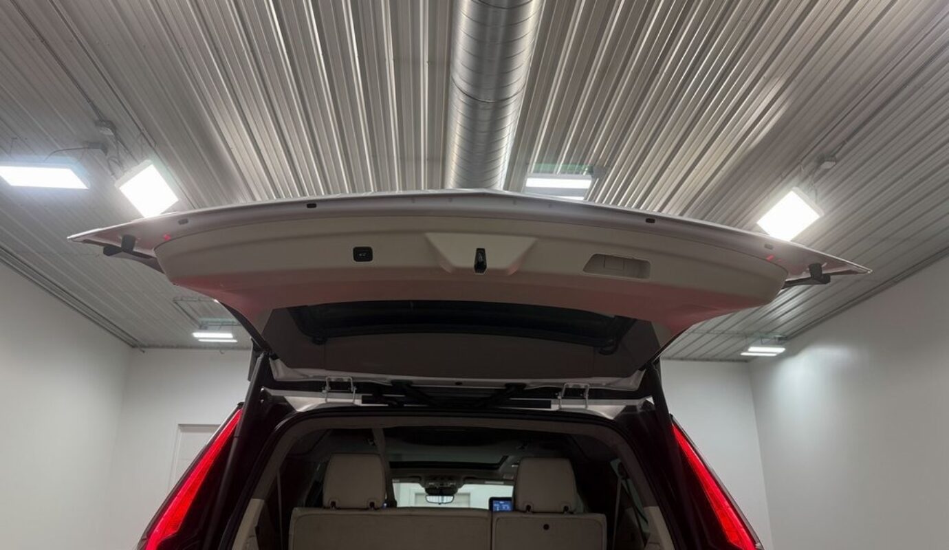 2021 Cadillac Escalade ESV Sport Platinum