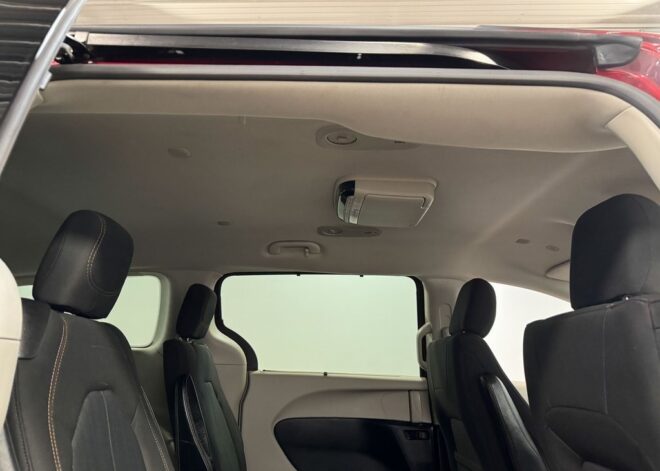 2020 Chrysler Pacifica Touring