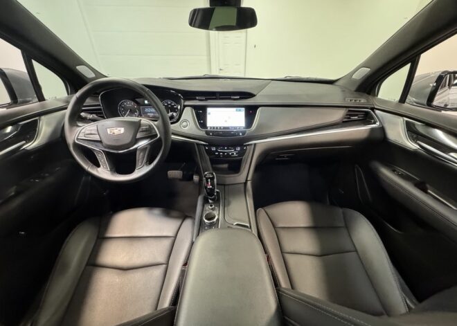 2025 Cadillac XT5 Premium Luxury