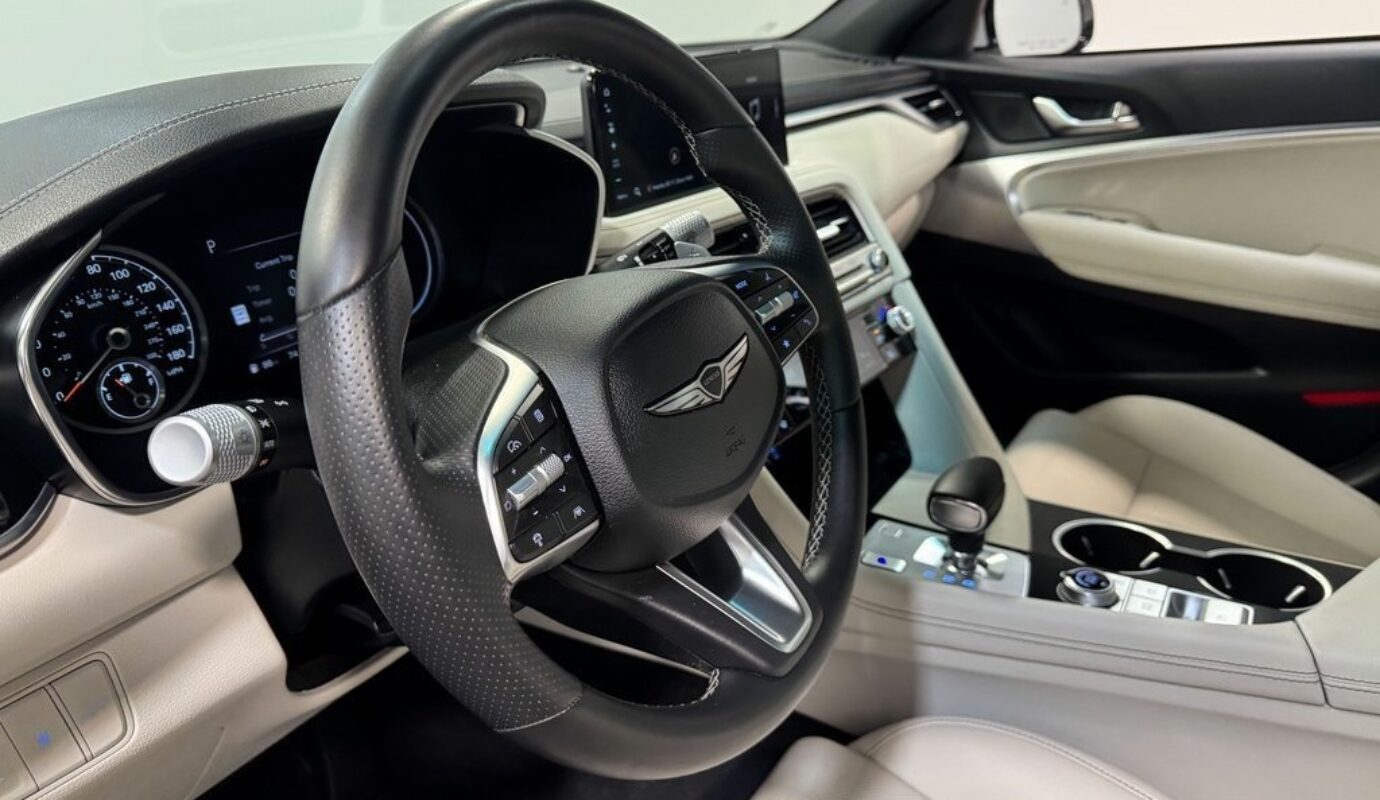 2025 Genesis G70 2.5T
