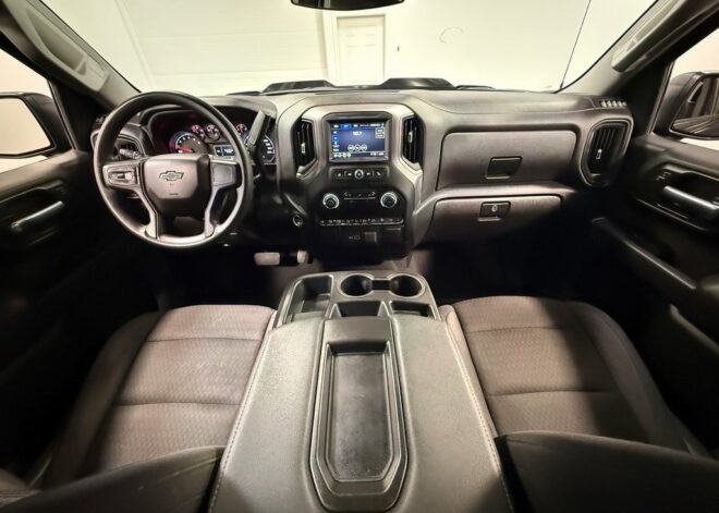 2020 Chevrolet Silverado 1500 Custom Trail Boss