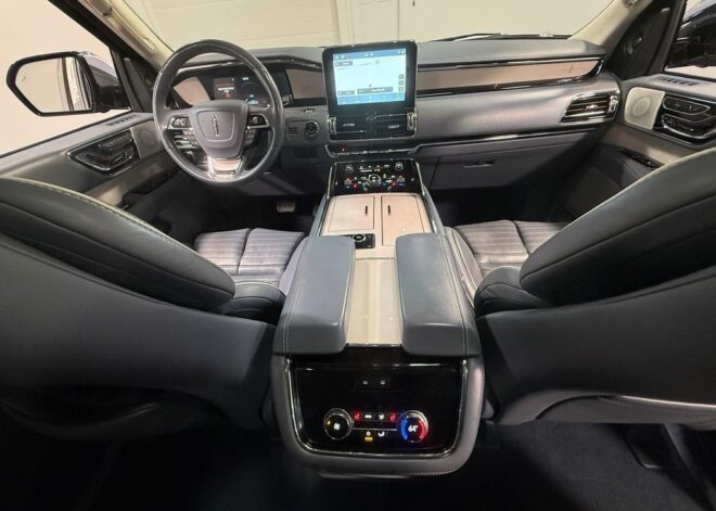 2020 Lincoln Navigator Black Label