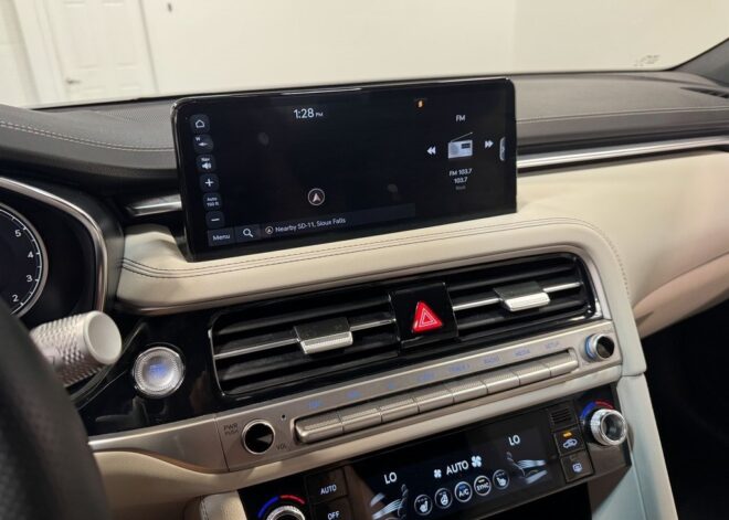 2025 Genesis G70 2.5T