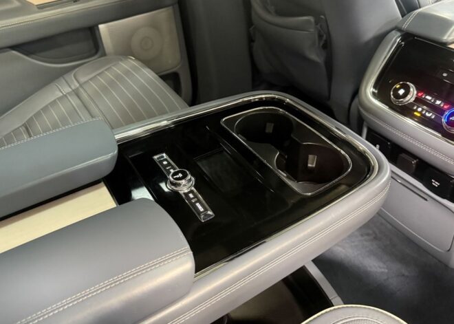 2020 Lincoln Navigator Black Label