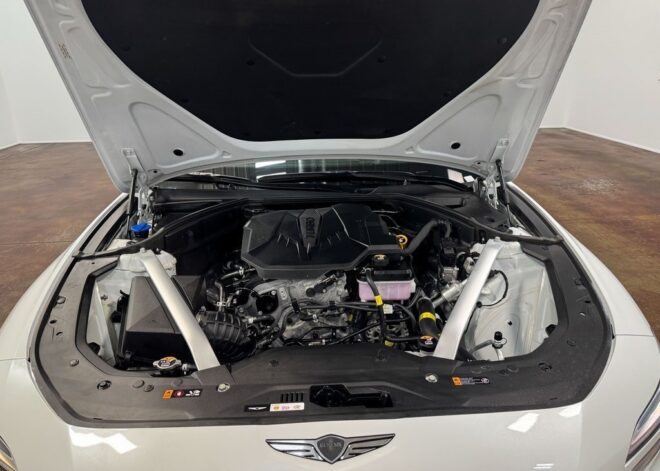 2025 Genesis G70 2.5T