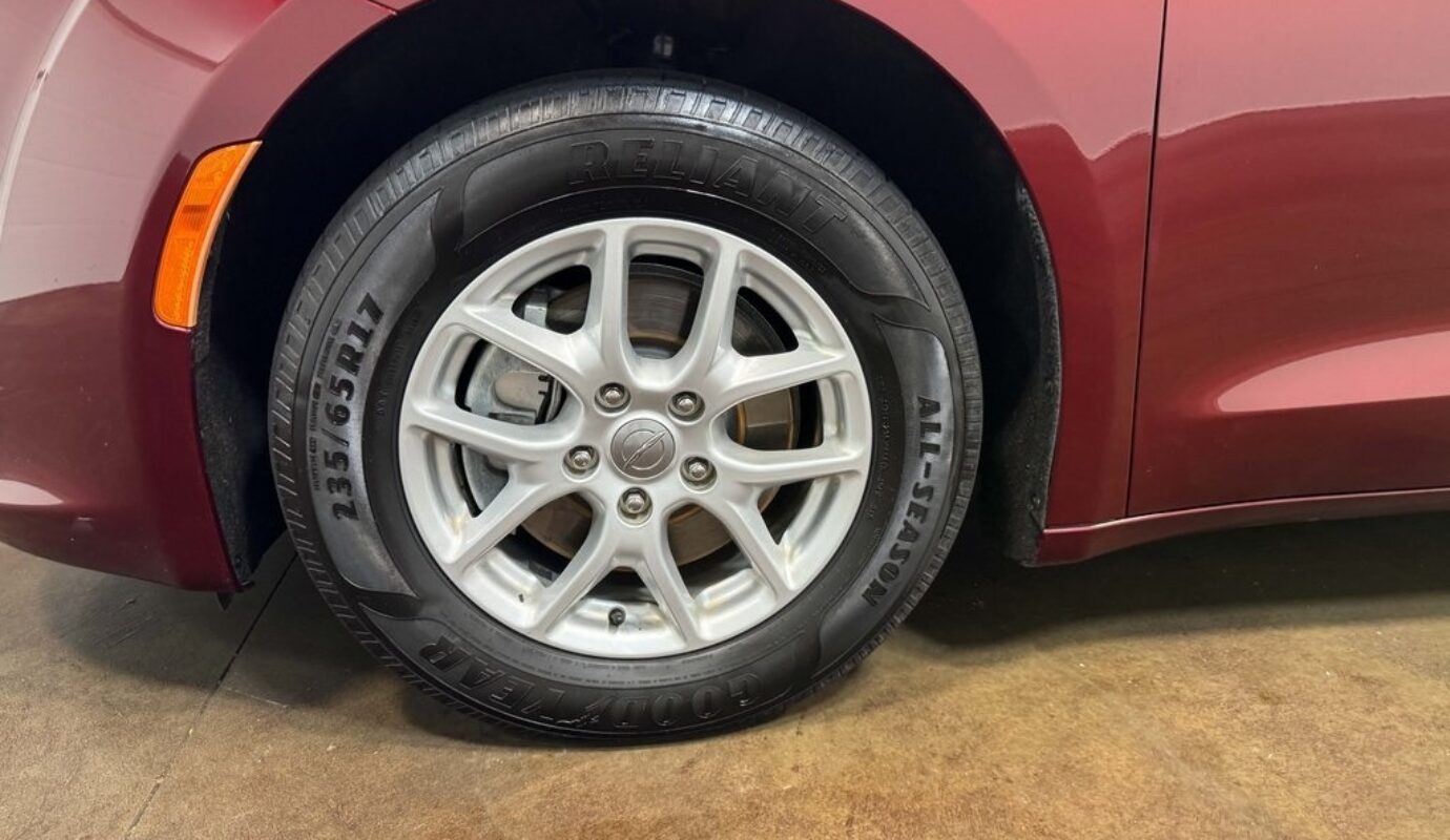 2020 Chrysler Pacifica Touring