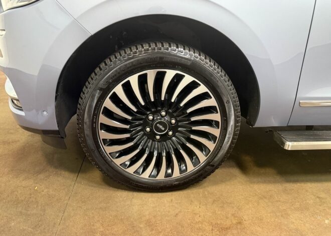 2020 Lincoln Navigator Black Label