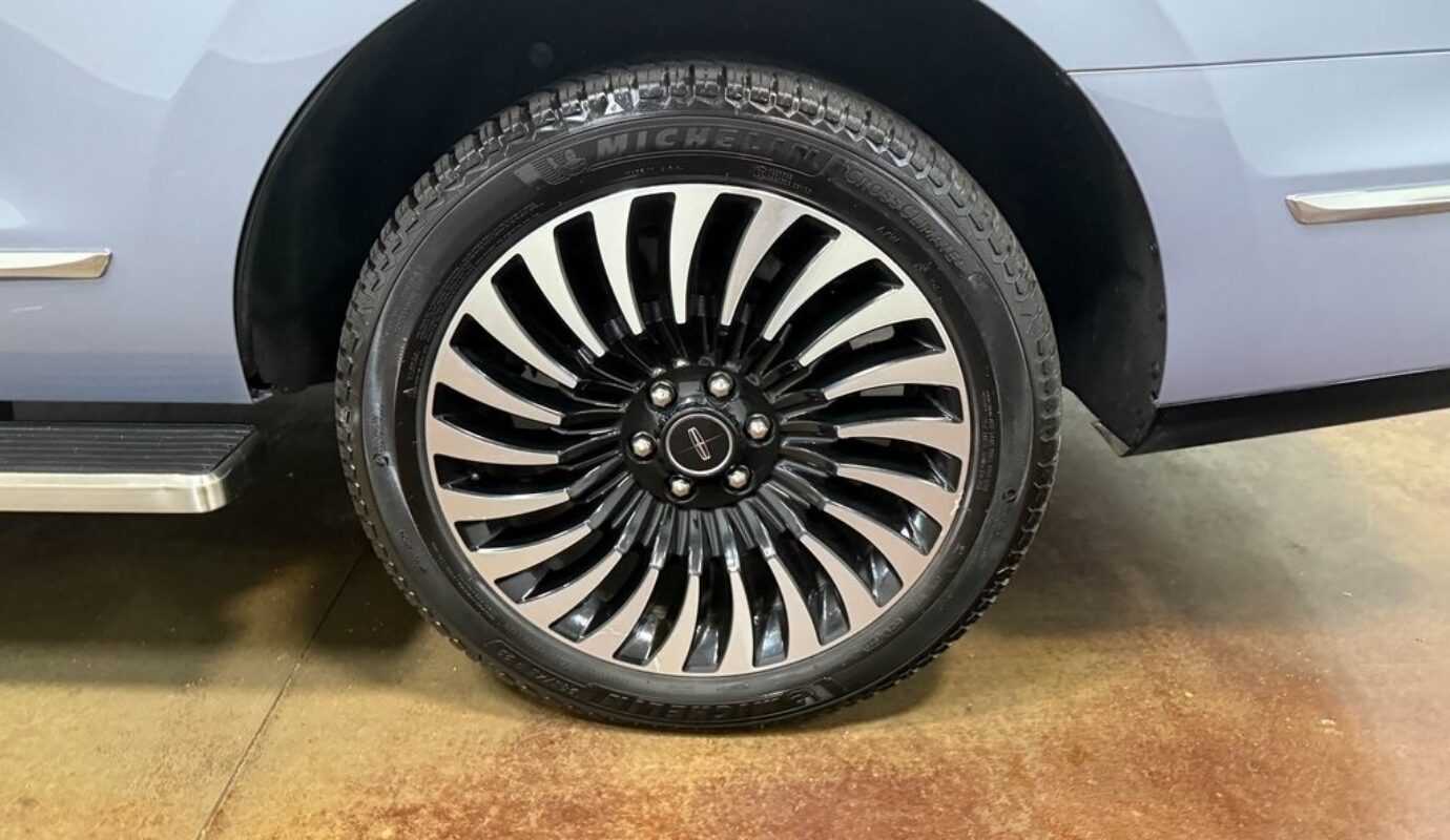 2020 Lincoln Navigator Black Label